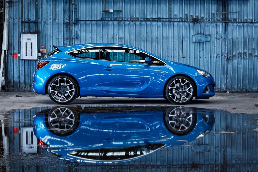  Holden Astra VXR 2015 года  (фото 14 из 15)